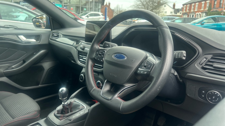 Ford Focus 1.0 EcoBoost Hybrid mHEV 125 ST-Line Edition 5dr Petrol Hatchback